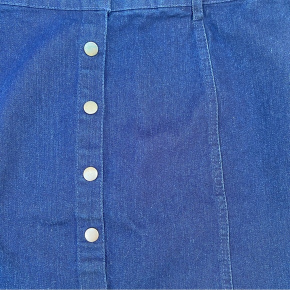 NWT Forever21 Button Front Denim Mini Skirt - Picture 4 of 6